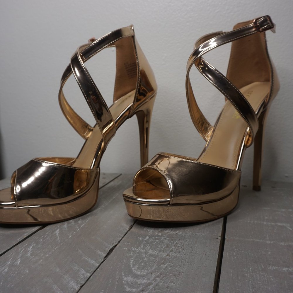 Rose gold heels - Picture 3 of 5